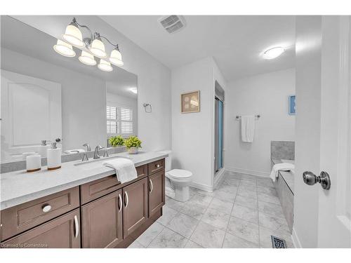 8412 Eva Boulevard, Niagara Falls, ON - Indoor Photo Showing Bathroom