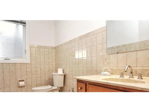 93 Old Chicopee Drive, Kitchener, ON - Indoor Photo Showing Bathroom