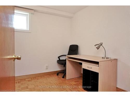 93 Old Chicopee Drive, Kitchener, ON - Indoor Photo Showing Office