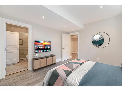 397 Bentley Road, Halton, ON - Indoor Photo Showing Bedroom