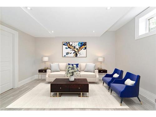 397 Bentley Road, Halton, ON - Indoor Photo Showing Living Room