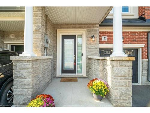 123 Borers Creek Circle, Waterdown, ON - Outdoor