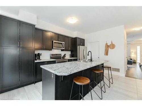 123 Borers Creek Circle, Waterdown, ON - Indoor Photo Showing Kitchen With Stainless Steel Kitchen With Upgraded Kitchen