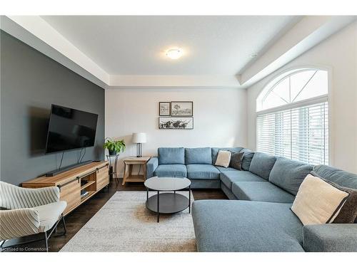 123 Borers Creek Circle, Waterdown, ON - Indoor Photo Showing Living Room