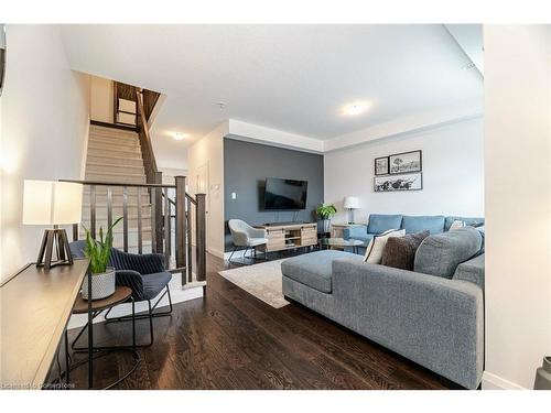 123 Borers Creek Circle, Waterdown, ON - Indoor Photo Showing Living Room