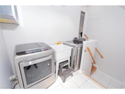 85 Botavia Downs Drive, Peel, ON - Indoor Photo Showing Laundry Room