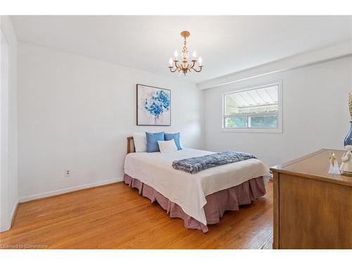 3690 Bluestream Crescent, Mississauga, ON - Indoor Photo Showing Bedroom