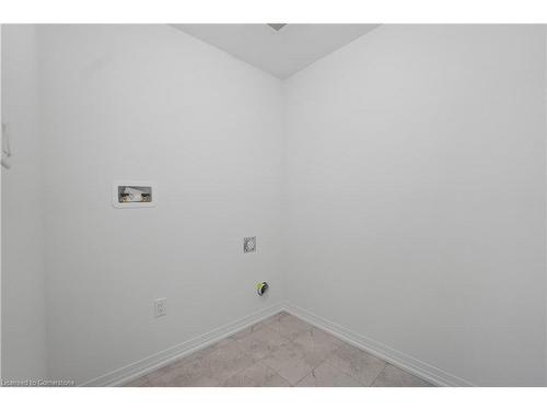 80 Selection Heights, Thorold, ON - Indoor Photo Showing Other Room