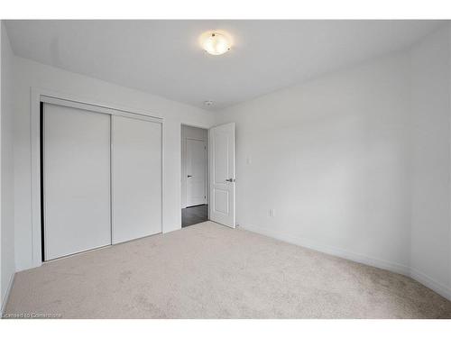 80 Selection Heights, Thorold, ON - Indoor Photo Showing Other Room