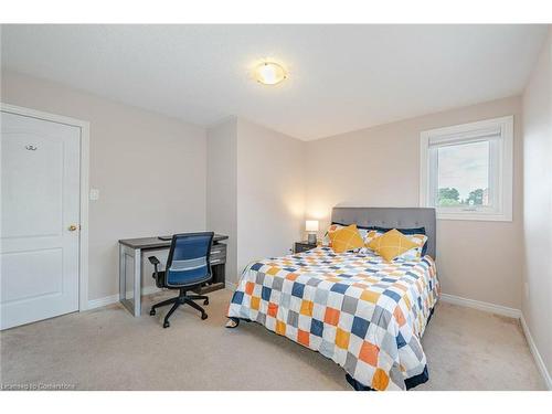 38 Sandringham Drive, Barrie, ON - Indoor Photo Showing Bedroom