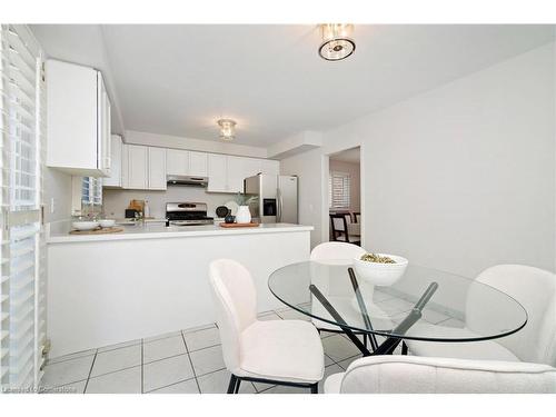 5889 River Grove Avenue, Mississauga, ON - Indoor Photo Showing Dining Room