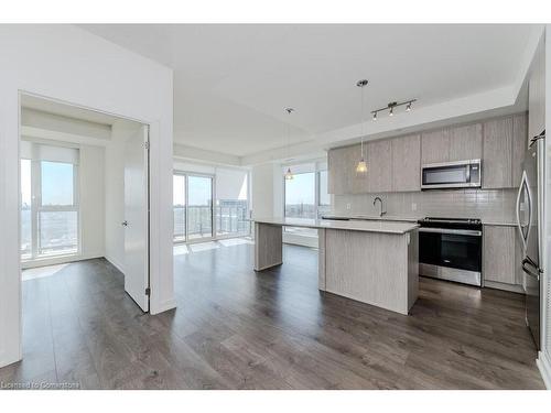 1108-55 Duke Street, Kitchener, ON - Indoor Photo Showing Kitchen