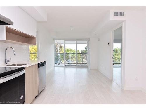 A217-1117 Cooke Boulevard, Burlington, ON - Indoor Photo Showing Kitchen