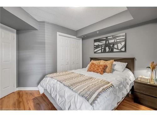 408-1340 Main Street E, Milton, ON - Indoor Photo Showing Bedroom