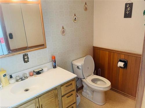 219 Hill Road, Mindemoya, ON - Indoor Photo Showing Bathroom