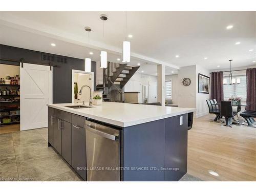 24 Peel Street, Dundas, ON - Indoor Photo Showing Kitchen With Upgraded Kitchen