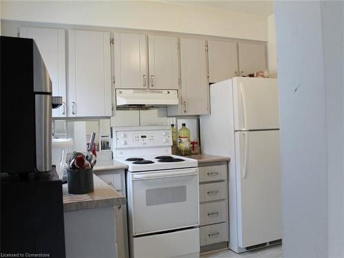 630 Fennell Avenue, Hamilton, ON - Indoor Photo Showing Kitchen