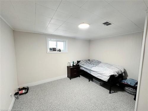 630 Fennell Avenue, Hamilton, ON - Indoor Photo Showing Bedroom