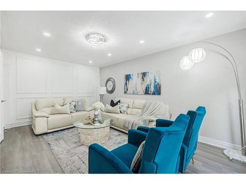 59 Dawnridge Trail, Brampton, ON - Indoor Photo Showing Living Room