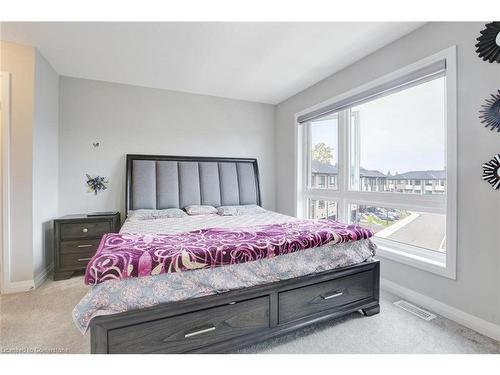 6-720 Grey Street, Brantford, ON - Indoor Photo Showing Bedroom