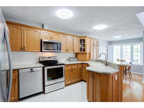 8-615 Nelson Street W, Port Dover, ON - Indoor Photo Showing Kitchen