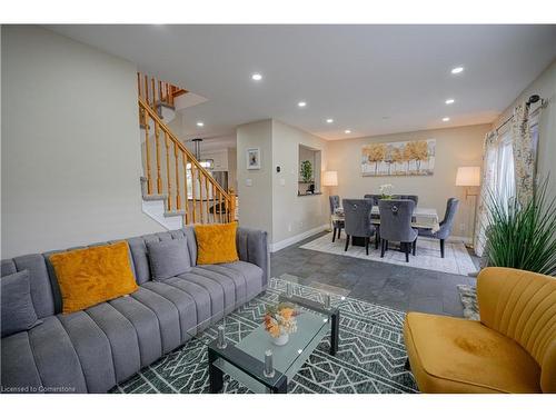 46 Cedarvale Avenue, Guelph, ON - Indoor Photo Showing Living Room