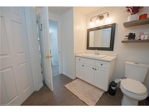 46 Cedarvale Avenue, Guelph, ON - Indoor Photo Showing Bathroom