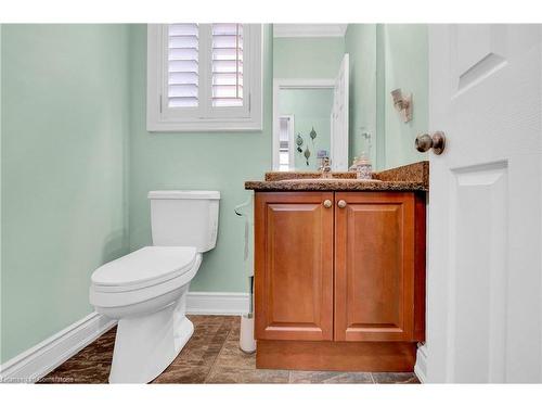 5 Kierland Road, Barrie, ON - Indoor Photo Showing Bathroom