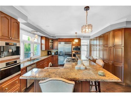 5 Kierland Road, Barrie, ON - Indoor Photo Showing Kitchen With Double Sink