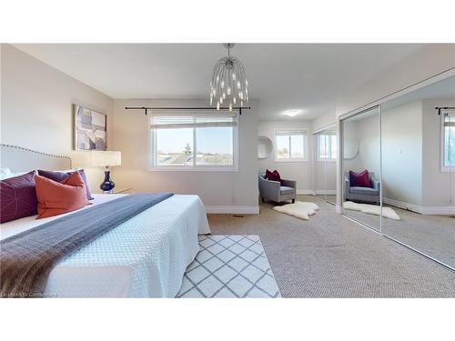 125 Greene Drive, Brampton, ON - Indoor Photo Showing Bedroom