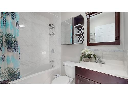 125 Greene Drive, Brampton, ON - Indoor Photo Showing Bathroom