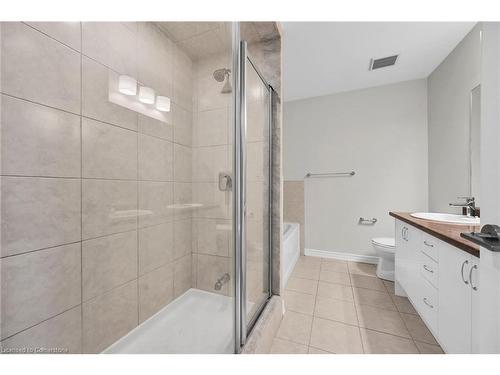 22 Copeman Avenue, Brantford, ON - Indoor Photo Showing Bathroom