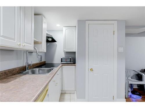 381 Ferndale Road S, Barrie, ON - Indoor Photo Showing Kitchen With Double Sink