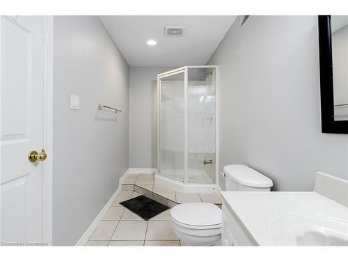 381 Ferndale Road S, Barrie, ON - Indoor Photo Showing Bathroom