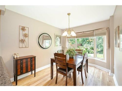 102 Leander Street, Brampton, ON - Indoor Photo Showing Dining Room