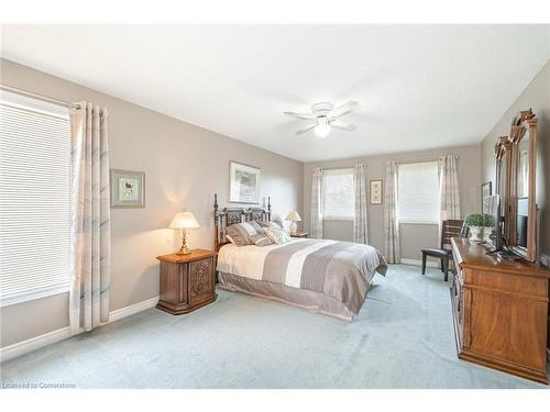 102 Leander Street, Brampton, ON - Indoor Photo Showing Bedroom