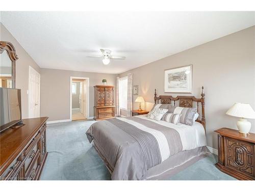 102 Leander Street, Brampton, ON - Indoor Photo Showing Bedroom