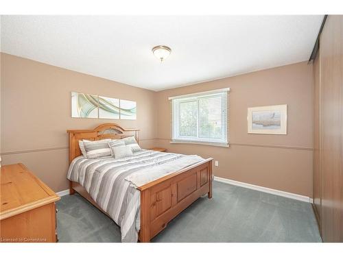 102 Leander Street, Brampton, ON - Indoor Photo Showing Bedroom