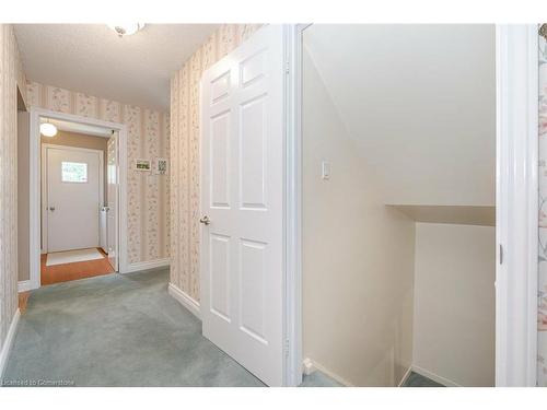 102 Leander Street, Brampton, ON - Indoor Photo Showing Other Room