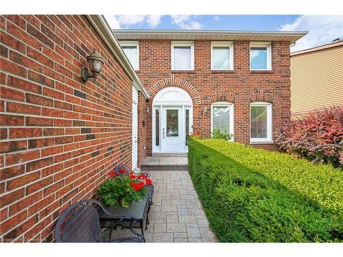 102 Leander Street, Brampton, ON - Outdoor