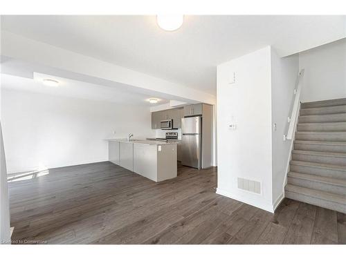 229 West Oak Trail, Kitchener, ON - Indoor Photo Showing Kitchen