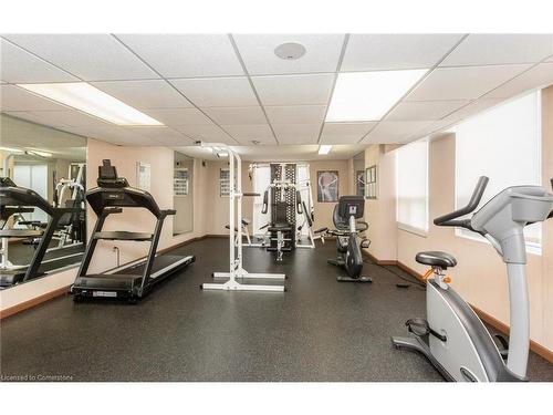 Ph5-3650 Kaneff Crescent, Mississauga, ON - Indoor Photo Showing Gym Room