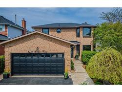 2189 Bader Crescent  Burlington, ON L7P 4N4