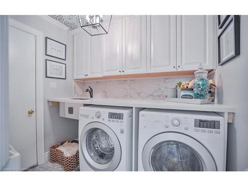 2189 Bader Crescent, Burlington, ON - Indoor Photo Showing Laundry Room