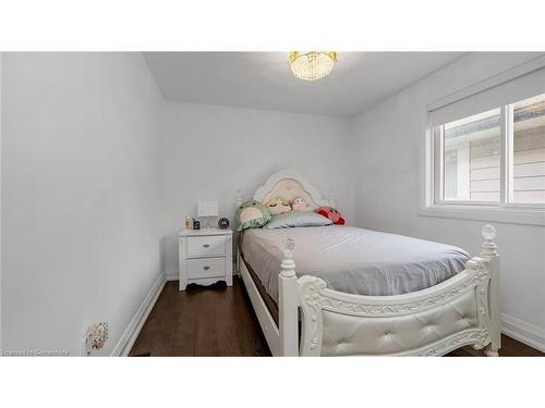 10 Highland Trail, Brampton, ON - Indoor Photo Showing Bedroom