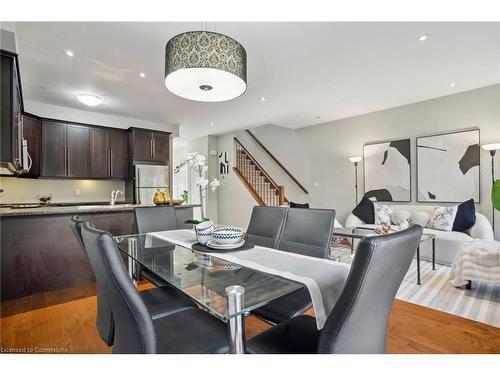 1020 Oakcrossing Gate, London, ON - Indoor Photo Showing Dining Room