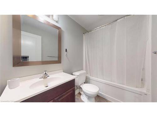 1020 Oakcrossing Gate, London, ON - Indoor Photo Showing Bathroom