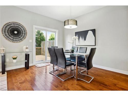 1020 Oakcrossing Gate, London, ON - Indoor Photo Showing Dining Room