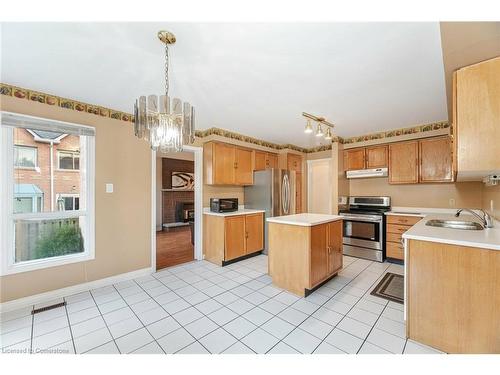 11752 Sheppard Ave E, Toronto, ON - Indoor Photo Showing Kitchen With Double Sink