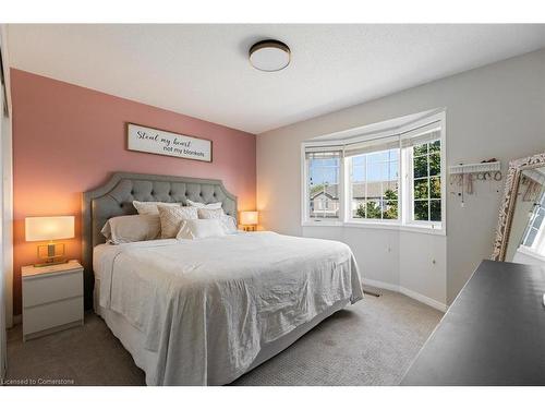 35-24 Kenyon Crescent, Grimsby, ON - Indoor Photo Showing Bedroom